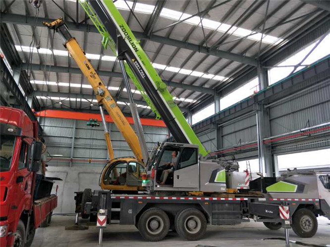 揭东区高空车出租需要注意哪些安全事项？